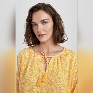 Like New Ricki's Size Large 100% Polyester Floral‎ Print Top